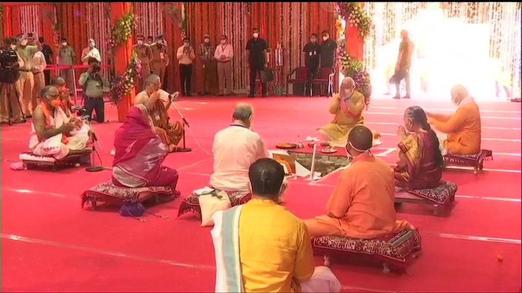 modi in ayodhya
