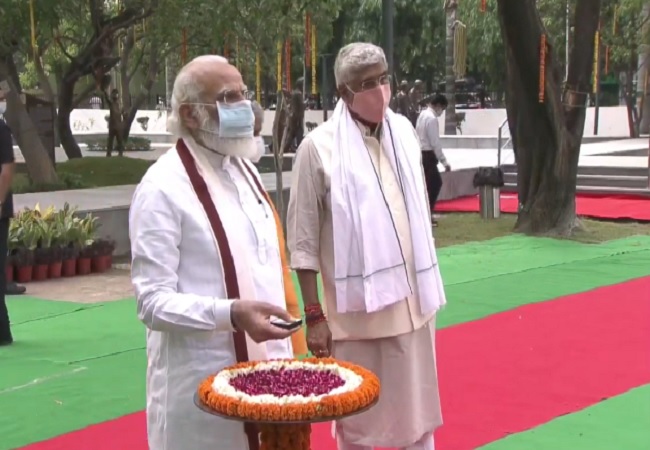 PM Modi inaugurates the Rashtriya Swachhata Kendra