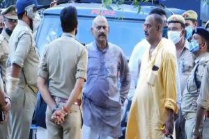 योगी सरकार पर हत्या करवाने का आरोप लगाने वाले बाहुबली विधायक विजय मिश्रा भेजे गए नैनी जेल
