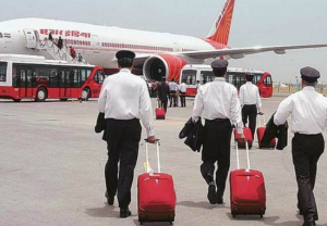 एयर इंडिया के पायलटों ने लगाया प्रबंधन पर आरोप, कहा- भेदभाव कर रहा मैनेजमेंट