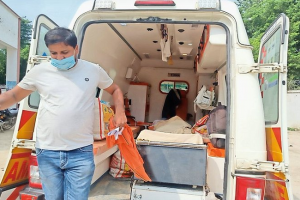 बिहार : मधेपुरा में अस्पताल पहुंचते समय खत्म हुआ सरकारी एंबुलेंस का ऑक्सीजन, मरीज की मौत