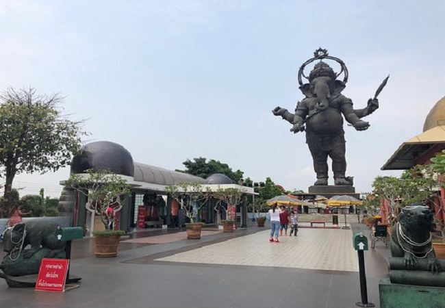 thai ganesh statue4