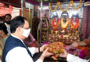 बीजेपी के राष्ट्रीय अध्यक्ष जेपी नड्डा ने पटना के देवी मंदिर में की पूजा-अर्चना, देखें तस्वीरें
