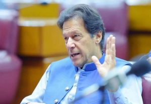 लोन के बोझ से दबा पाकिस्तान, पीएम इमरान खान ने कहा- अब नहीं ले सकते और कर्ज