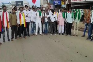 Karnataka Bandh Farmers Protest : कृषि बिलों के विरोध में आज  कर्नाटक बंद, राज्य सरकार ने दी चेतावनी!