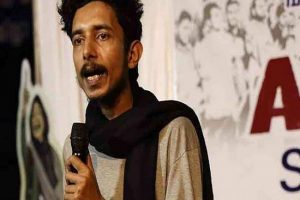 Maharashtra: हिंदू देवता के खिलाफ आपत्तिजनक ट्वीट करने वाले शरजील उस्मानी पर पुलिस ने कसा शिकंजा