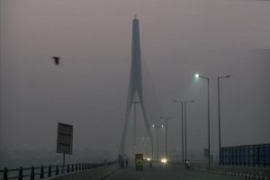 Air Pollution : वायु प्रदूषण ने बढ़ाई दिल्लीवालों की चिंता, प्रदूषण का स्तर ‘गंभीर’ श्रेणी में