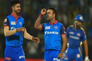 IPL 2020 : दिल्ली कैपिटल्स को बड़ा झटका, चोट के कारण ये खिलाड़ी टीम से हुए बाहर