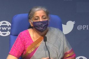 Nirmala Sitharaman : त्योहारी सीजन से पहले मोदी सरकार ने दिया केंद्रीय कर्मचारियों को ये बड़ा तोहफा