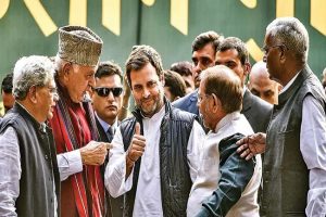 Jammu-Kashmir: ‘गुपकार गैंग’ के साथ कांग्रेस का पंजा, जब भाजपा ने उठाया सवाल तो दी ये सफाई