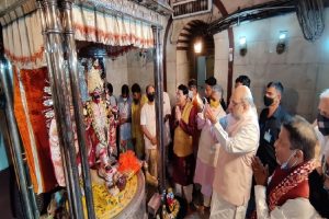 West Bengal: अमित शाह के मिशन बंगाल का दूसरा दिन, दक्षिणेश्वर मंदिर में की पूजा, ममता सरकार पर बोला हमला