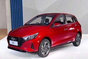 Auto News : फीचर्स के मामले में मारुति बलेनो को भी पछाड़ देती है Hyundai की ये सस्ती कार, इसके कई फीचर्स हैं सबसे अलग