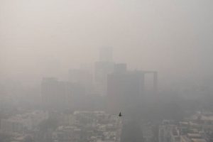 Air Pollution: दिल्ली की हवा हो रही लगातार खराब, वायु गुणवत्ता ‘गंभीर’ श्रेणी में पहुंची