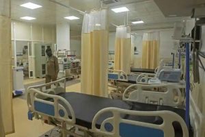 Delhi: 33 निजी अस्पतालों में 80 प्रतिशत आईसीयू बेड कोरोना मरीजों के लिए आरक्षित : दिल्ली हाईकोर्ट