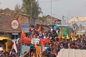 नहीं थम रहा बंगाल में बवाल- शुभेंदु अधिकारी की रैली पर हमला, BJP कार्यकर्ता हुए घायल