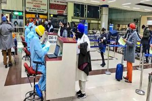 New Strain of Coronavirus: भारत में नए स्ट्रेन की एंट्री, ब्रिटेन से लौटे 6 यात्री मिले पॉजिटिव