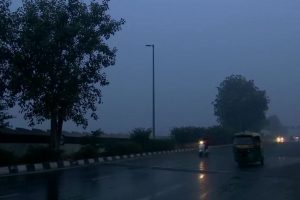 Delhi Rains: दिल्ली-एनसीआर में हुई तेज बारिश से टूटा रिकॉर्ड, 70 सालों में पहली बार मई में रहा ठंडा दिन