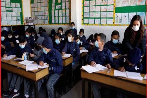 दिल्ली के स्कूलों में 10वीं और 12वीं की कक्षाएं 18 जनवरी से होगी शुरू, केजरीवाल सरकार ने किया ऐलान