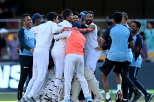 टीम के साथ दुर्व्यवहार का भारत ने लिया बदला, ब्रिस्बेन के मैदान में 33 साल से अजेय कंगारुओं को दी पटखनी