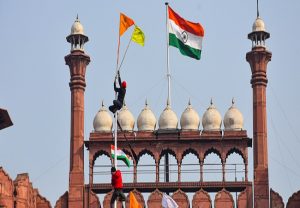 Red Fort Case: दिल्ली पुलिस को मिली बड़ी कामयाबी, लाल किले पर तलवार लहराने वाले आरोपी को दबोचा