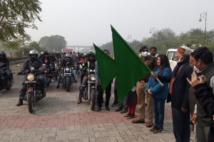 Uttar Pradesh: राष्ट्रीय सड़क सुरक्षा माह के अंतर्गत महिला चालकों की दोपहिया वाहन रैली का आयोजन