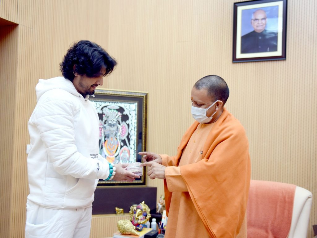 Sonu Nigam meets UP Chief Minister Yogi Adityanath