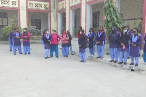 Bihar Schools reopen : बिहार में 9 महीने बाद खुले कक्षा 9वीं से 12वीं तक के स्कूल