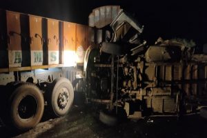 Andhra Pradesh: कर्नूल में भीषण सड़क हादसा, ट्रक और बस की टक्कर में 13 की मौत