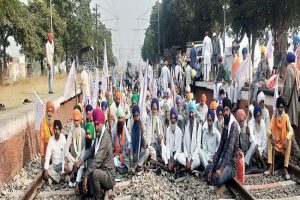 Farmers ‘Rail Roko’: किसानों का रेल रोको अभियान जारी, रेलवे ने किए पुख्ता इंतज़ाम