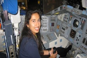 NASA Mars Mission: मंगल पर NASA के रोवर लैंडिंग को कामयाबी दिलाने वालीं भारत की बेटी स्वाति मोहन
