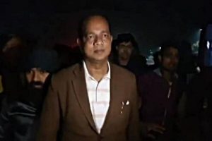 West Bengal: ममता के मंत्री जाकिर हुसैन पर बम से हमला, गंभीर रूप से घायल