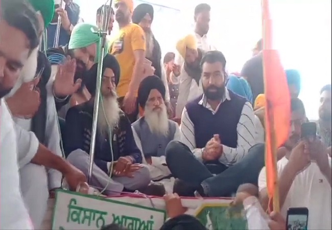 R-Day Violence: एक लाख का इनामी लक्खा सिधाना देखा गया बठिंडा में, खुलेआम कर रहा किसान रैली!