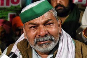 Farmers Protest: कमजोर पड़ते किसान आंदोलन में जान फूंकने के लिए राकेश टिकैत का दावा- BJP सांसद का जल्द होगा इस्तीफा