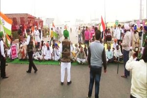 Farmer Protest: किसानों का भारत बंद आज, बंद किया गाजीपुर बॉर्डर