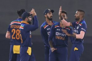 Ahmedabad T20 : भारत ने इंग्लैंड को 8 रन से हराया, जीत के हीरो बने सूर्य कुमार यादव