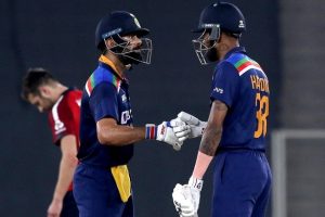 Ahmedabad T20: बल्लेबाजों और गेंदबाजों ने भारत को इंग्लैंड के खिलाफ 3-2 से दिलाई सीरीज