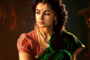 ‘RRR’ Film : फिल्म ‘आरआरआर’ से आलिया भट्ट ने शेयर किया ‘सीता’ का फर्स्ट लुक, दिखा दमदार अंदाज