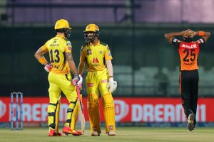 IPL 2021: हैदराबाद को 7 विकेट से हराकर फिर चोटी पर पहुंची चेन्नई