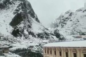 Chamoli Glacier Burst: जोशीमठ में ग्लेशियर टूटने के बाद अबतक 8 की मौत, 384 लोगों को सुरक्षित बचाया गया