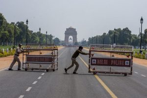 Delhi: दिल्ली में लगा वीकेंड कर्फ्यू, CM अरविंद केजरीवाल ने किया ऐलान