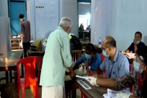 Assembly Elections :असम, पुडुचेरी, केरल और तमिलनाडु में मतदान हुए खत्म, सिर्फ बंगाल में 5 चरण बाकी