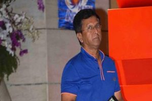IPL 2021: मुंबई इंडियंस पर कोरोना का साया, विकेटकीपिंग सलाहकार किरण मोरे कोविड पॉजिटिव
