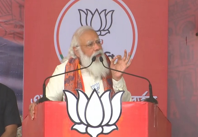West Bengal : बर्धमान में गरजे PM मोदी, कहा- बंगाल में दीदी की पारी समाप्त हो चुकी है