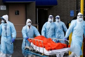 Scare: देश में Omicron के पहले मरीज की मौत, बीती रात तक 412 और केस आए सामने