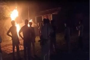 Bihar: पूर्णिया में उग्र भीड़ ने महादलितों की बस्ती में लगा दी आग, एक की हत्या, विहिप की मांग जल्द हो कार्रवाई