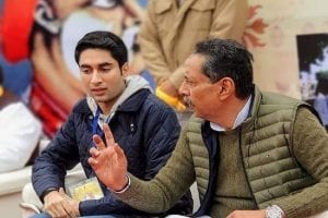 Rajasthan: अपने पिता के खिलाफ ही खड़ा हो गया पुत्र, जानिए कैसे पायलट खेमे के इस विधायक की पारिवारिक कलह आई सोशल मीडिया पर