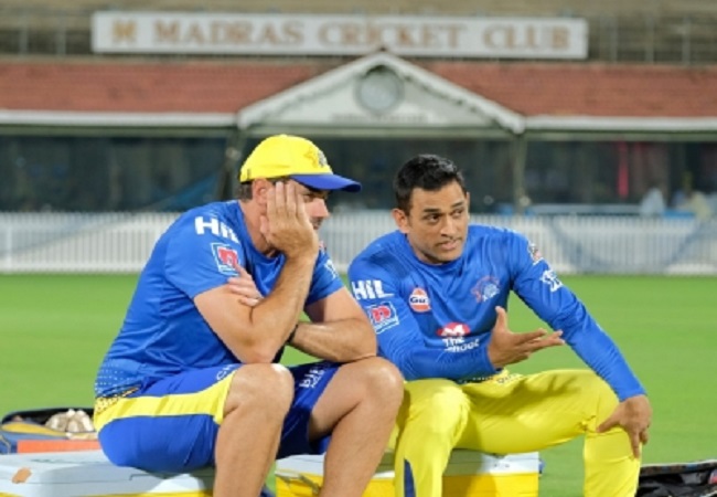 flaming and dhoni