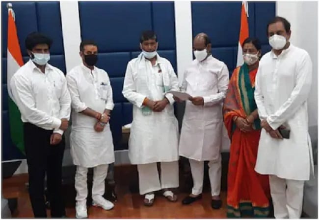 चाचा पशुपति पारस निर्विरोध चुने गए लोकसभा में LJP संसदीय दल के नेता, चिराग पड़े अलग-थलग