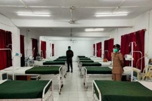 Jammu Kashmir: कश्मीर के लोगों के लिए सेना ने स्थापित किया 50 बिस्तरों वाला कोविड केंद्र