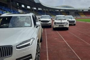 Maharashtra: शरद पवार और MVA नेताओं के लिए एथेलिक्टस ट्रैक को बना दिया पार्किंग, वायरल हुई तस्वीर, हुआ हंगामा तो खेल विभाग ने मांगी माफी